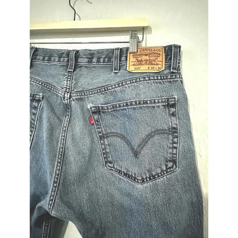 Vintage Men’s Levis 505 Jeans W38 X L30 (Blue Denim) Regular Fit